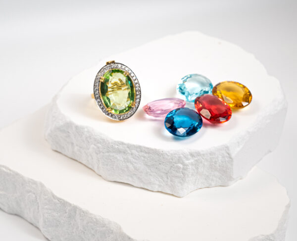 14K Gold Adjustable Ring With .73c Diamonds & Six 14.73 Carat Interchangable Oval Cut Gemstones - Image 2
