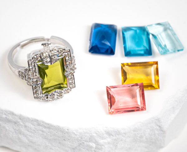 14K Gold Adjustable Ring With 0.85c Diamonds & Six 5.47 Carat Interchangeable Emerald Cut Gemstones - Image 2