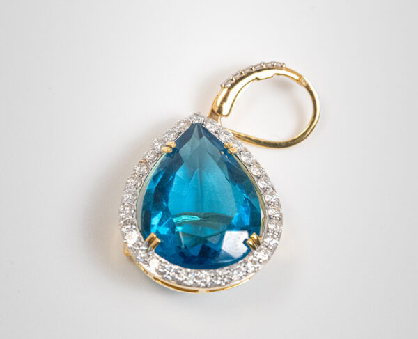 14K Gold Pendant With 1.04c Diamonds & Six 12.88 Carat Interchangeable Pear Cut Gemstones - Image 3