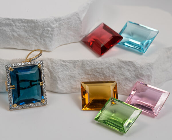 14K Gold Pendant With 1.38c Diamonds & Six 19.2 Carat Interchangeable Emerald Cut Gemstones - Image 2
